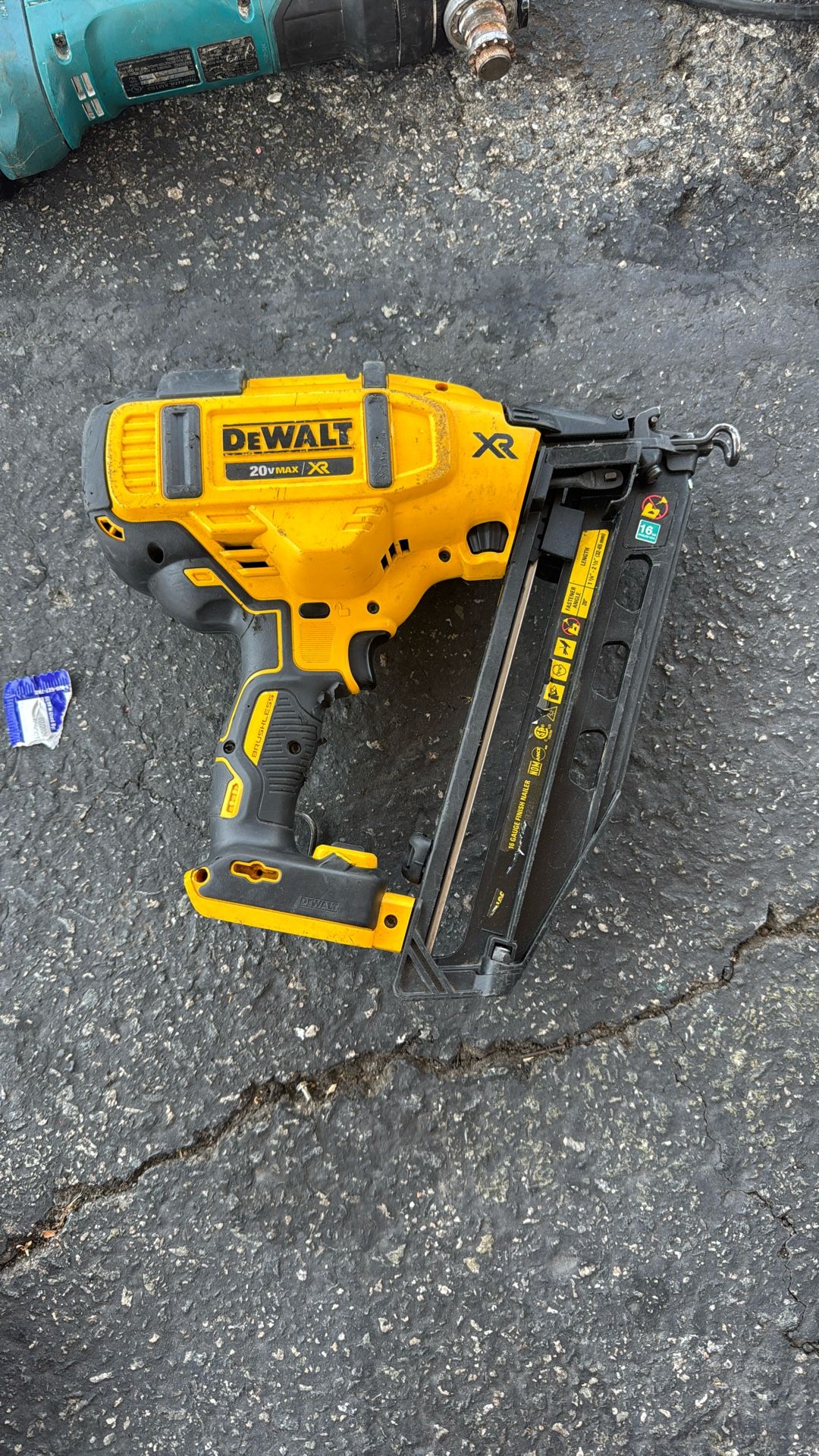 Dewalt 16 Gauge Finish Nailer
