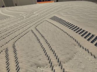 Queen Mattress Novaform