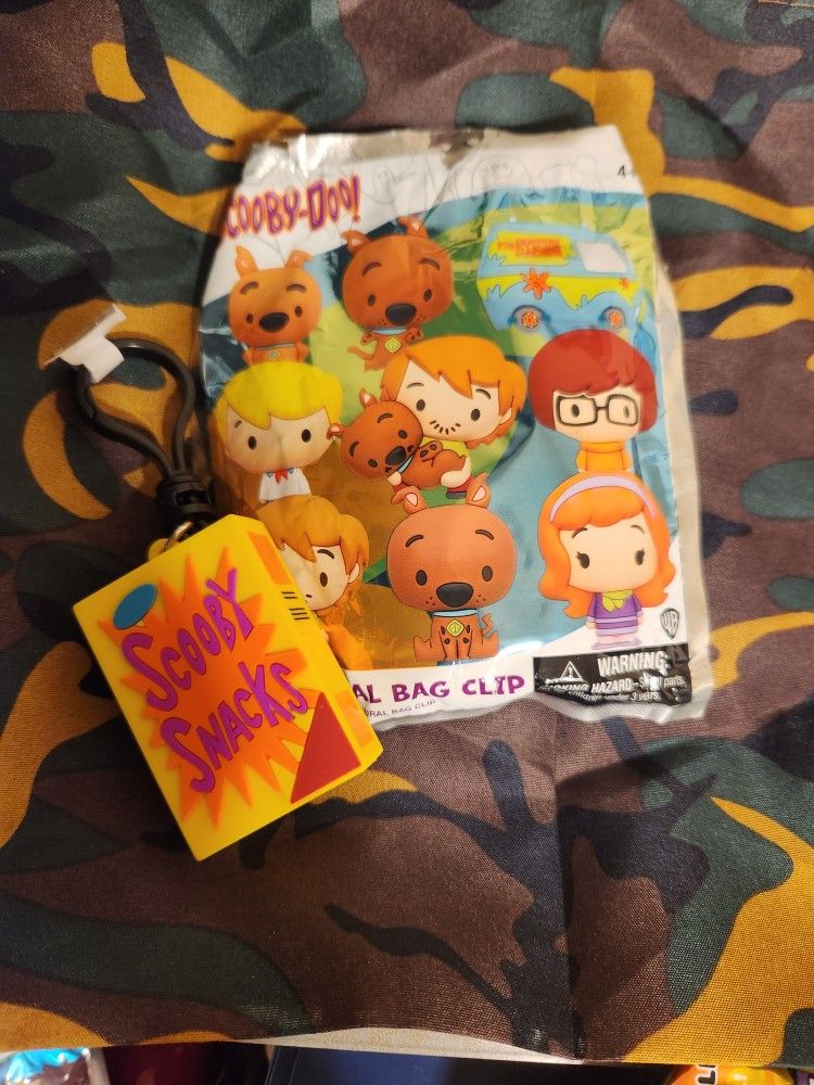 Scooby Doo figural bag clip ,Scooby snacks exclusive B