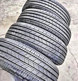 225/65/17 Michelin set de Tires en perfectas condiciones de vida las 4