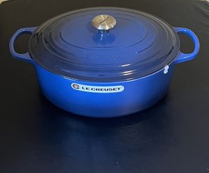Oval Dutch Oven in Azure