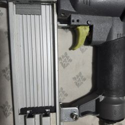 CRAFTSMAN EVOLV FINISHING NAILER 