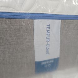 Tempur-pedic King Sizes Mattress And Box Spring 