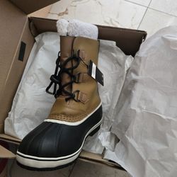 NEW Big Kids Sz 7 - WOMEN Sz 8- Sorel Yac WATERPROOF Boots