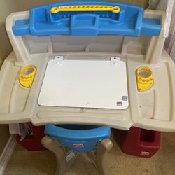 Step 2 Kids Desk 