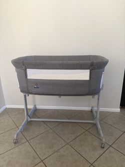 Baby Sleeper Bassinet/Playpen