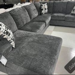 Brand New Ashley Sectional Sofa Couch 