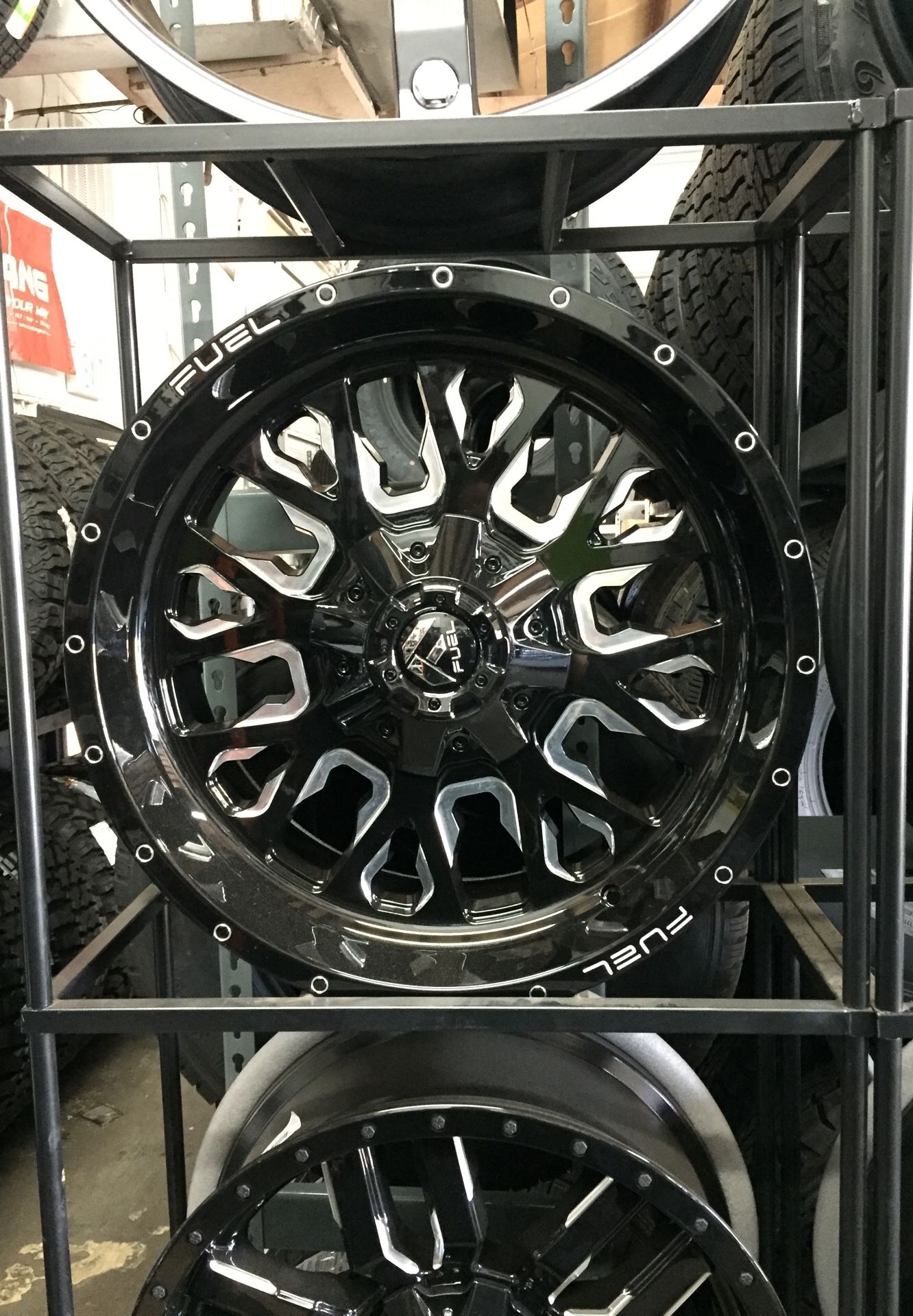 20 inch fuel stroke