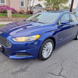 2013 Ford Fusion Hybrid 