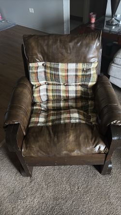 Wood chair