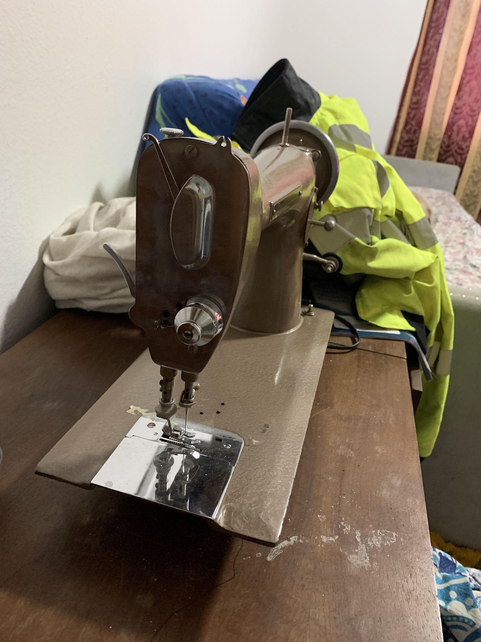Westing House Vintage Sewing machine