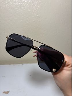Sunglasses 🕶️