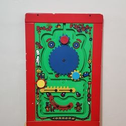 Robot Toy Wall Game 