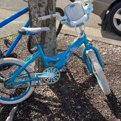 Girls Frozen Bike-very used! Free!