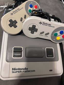 Nintendo Super Famicom Console with Two Controllers