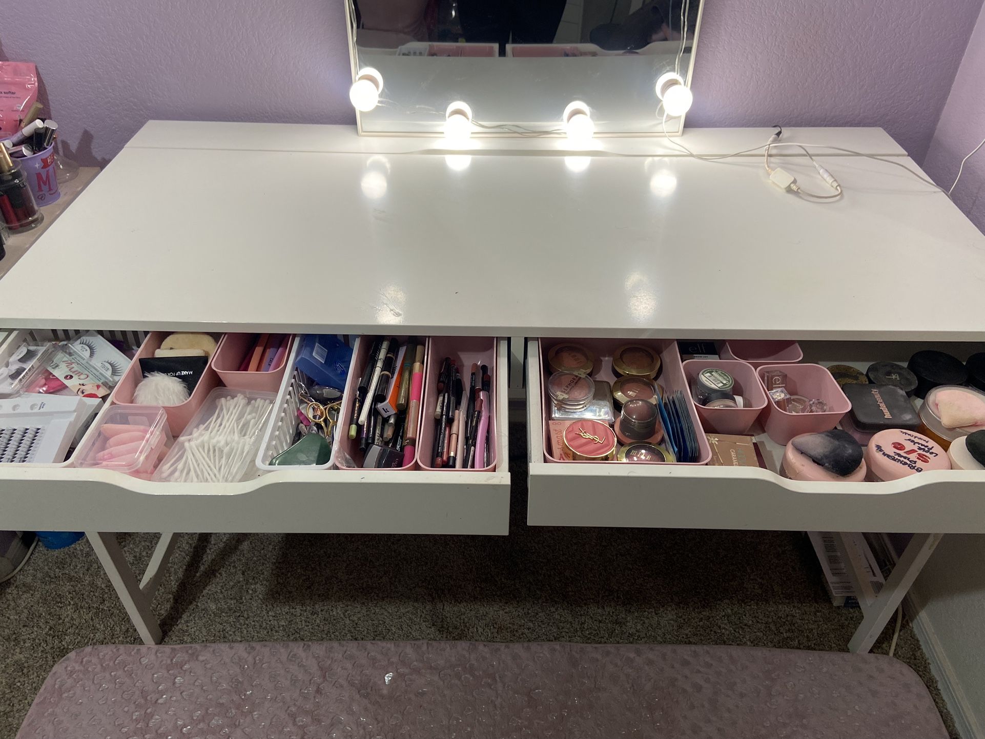 Vanity Desk And mirror