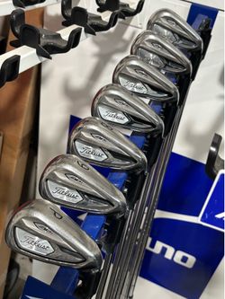 Titleist 718 AP1 Golf Iron Set