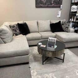 Megginson Storm Sectional 