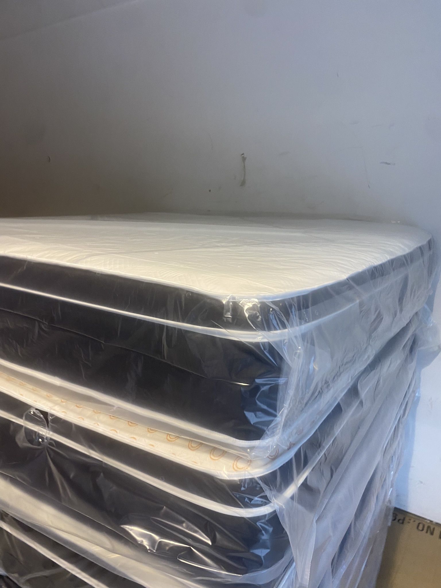 Queen Pillowtop Set New In Plastic Free Delivery In Atlanta