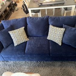 Love Seat Sofa Set.