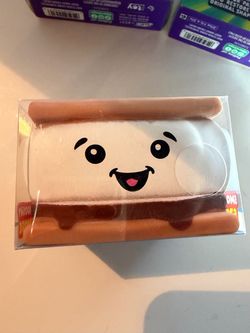 Food Fusion Smooshy S'more slow-rise squishy