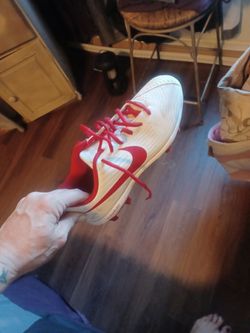 Nike Cleats Women's 8