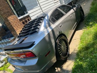 2011 doge charger ( needs trans filter)