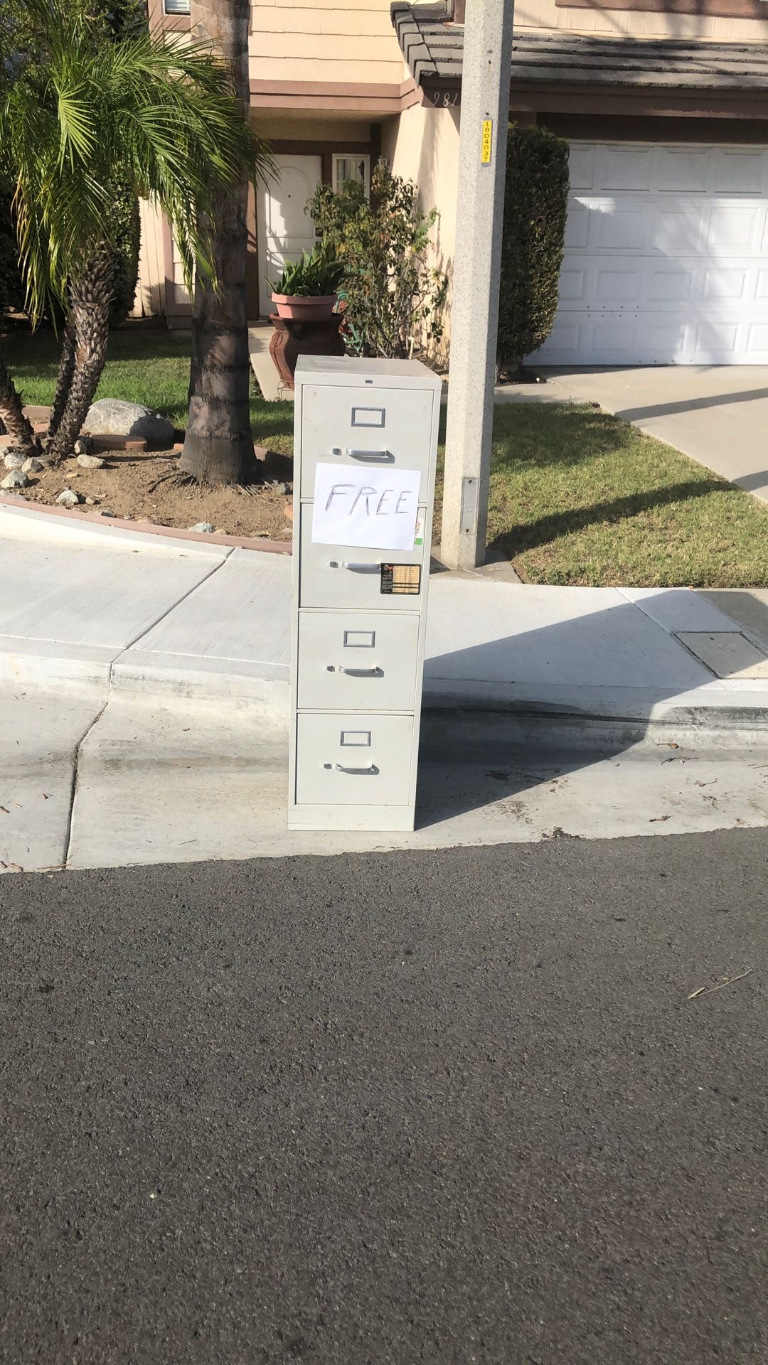 FREE 4 Drawer Filing Cabinet