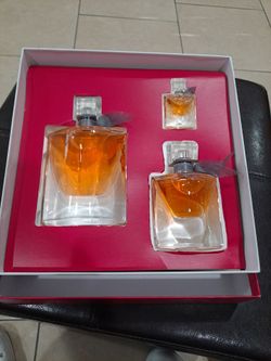 LANCOME La vie est belle perfume