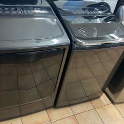 WASHER AND GAS DRYER SET