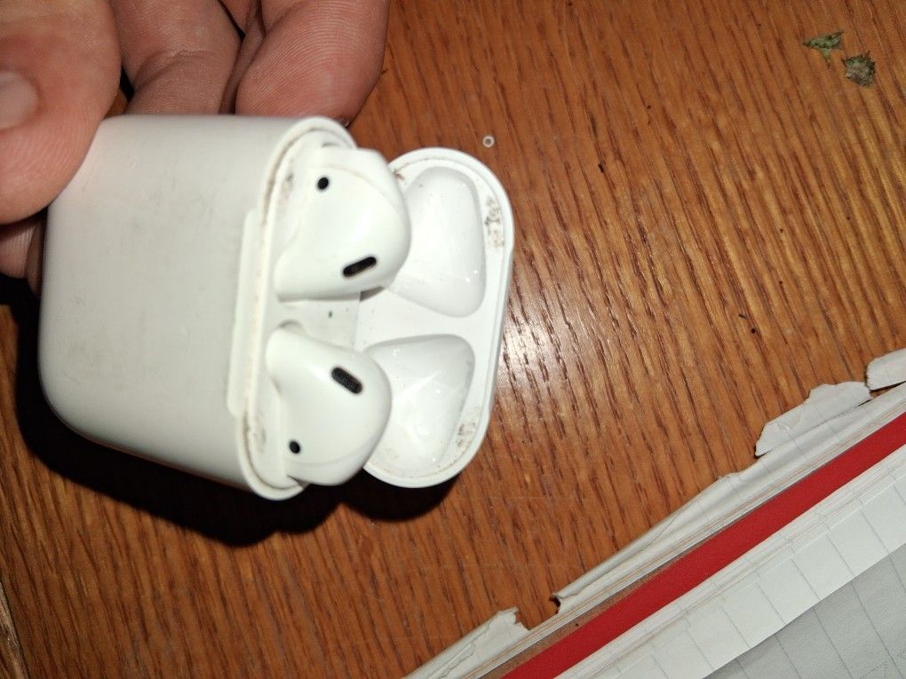 Airpod 1s