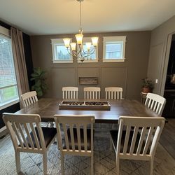Dining Room Table with 8 chairs $750obo