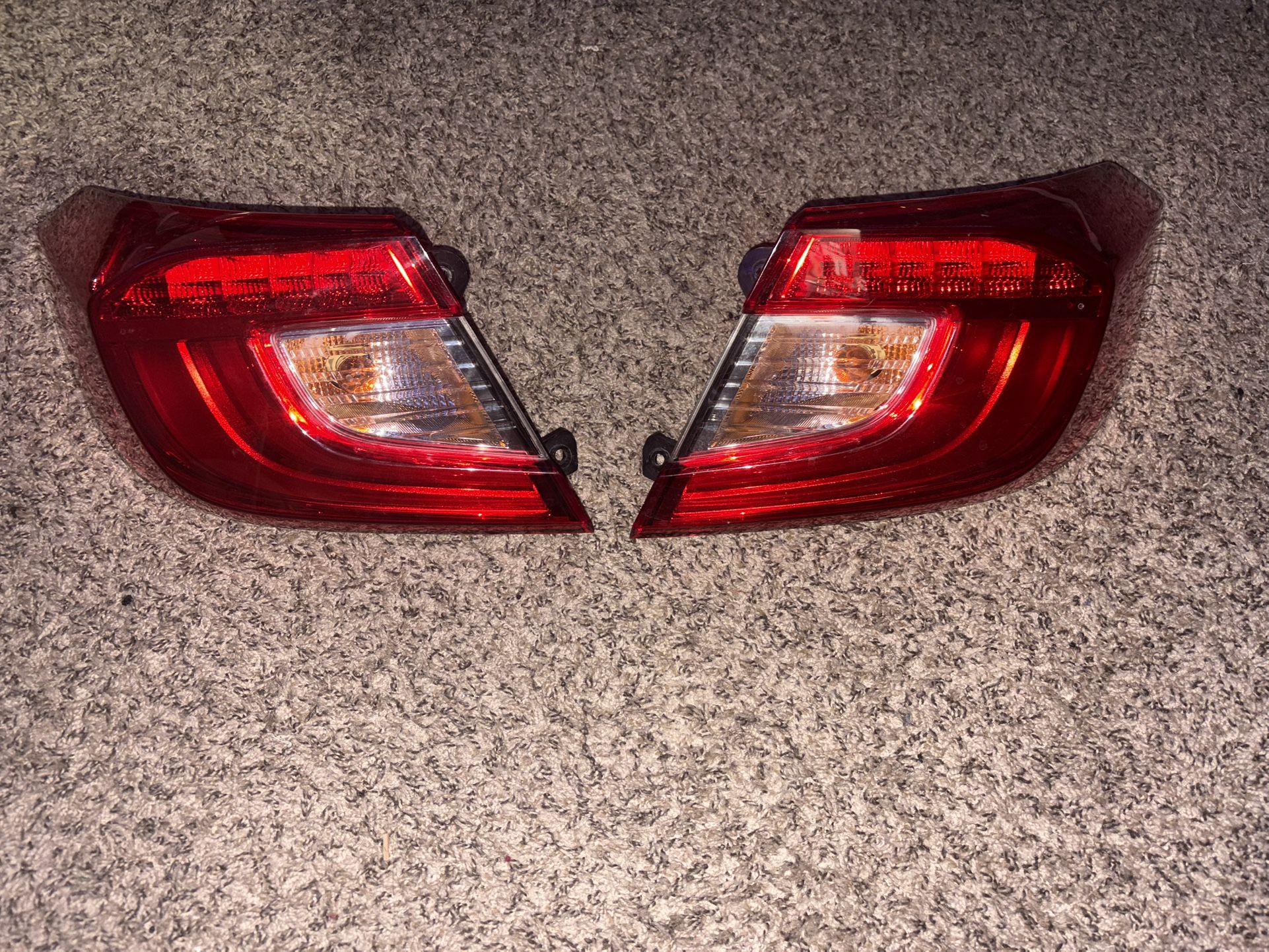 2018 - 2022 Honda Accord Sedan Factory Taillights( 10th Generation )