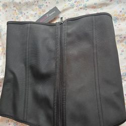 Angel Curves Size L BRAND NEW