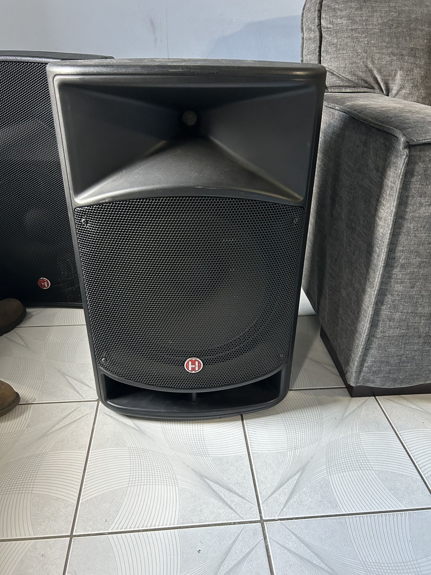 Harbinger V2115 $100