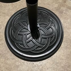 Round 19 In Hard Plastic Umbrella Stand