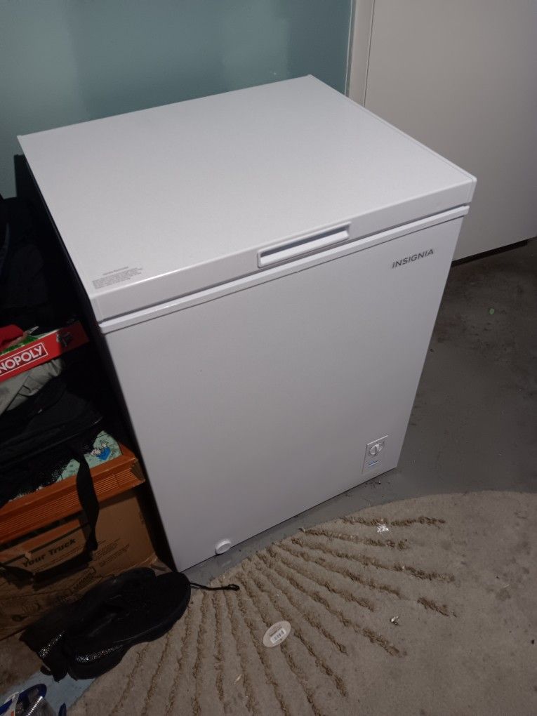 Insignia 5.0 deep Freezer