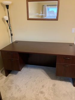 Free Home Office (desk, drawers)