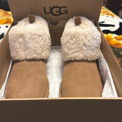 Women’s Ugh Mini