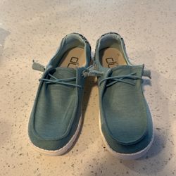 Hey Dude Shoes