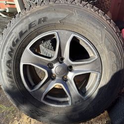 245/75R17 Wrangler Goodyear Kevlar AT Jeep Tires/Rims 