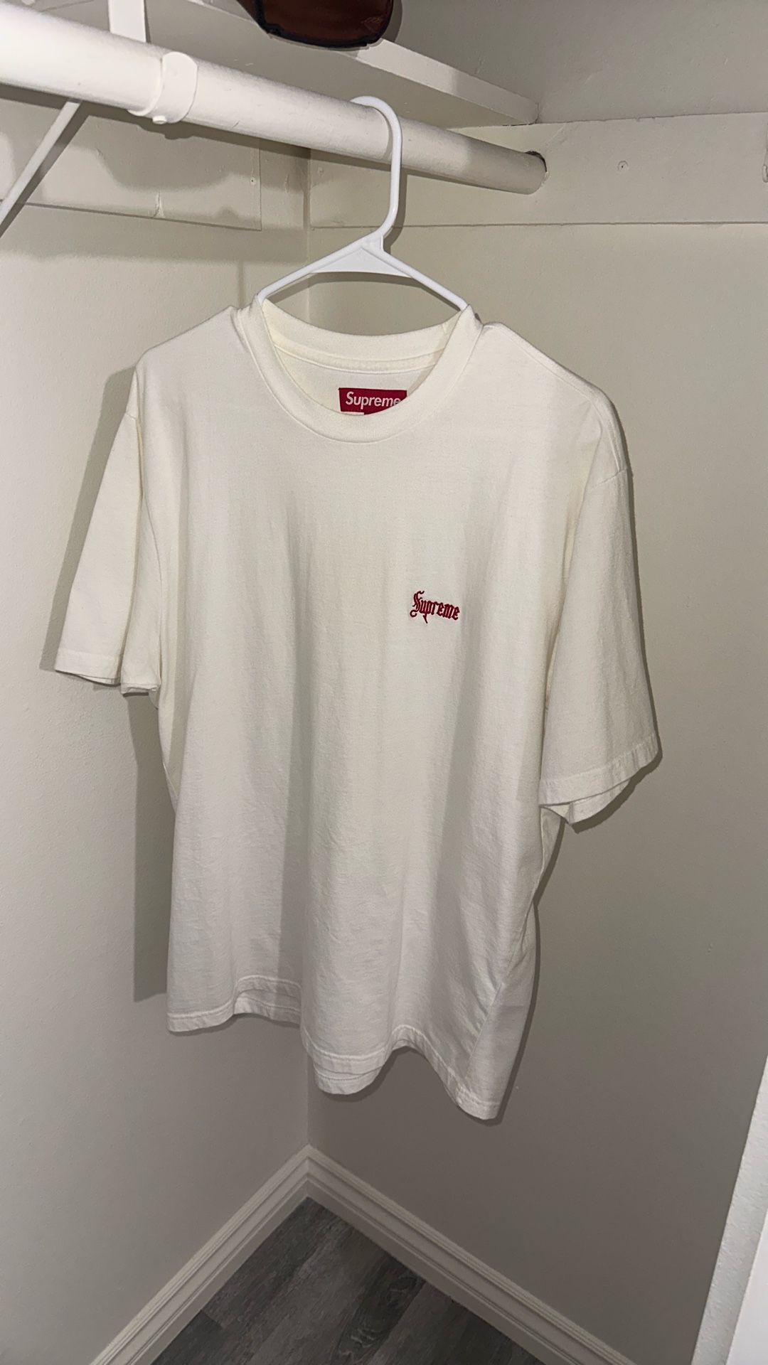 Supreme T-Shirt
