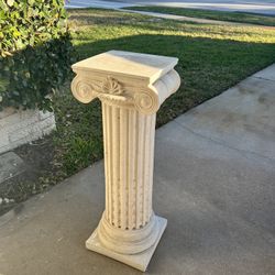 Concrete Pillar 