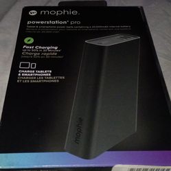 "Mophie" [Powerstation PRO]