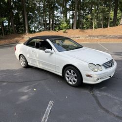 2005 Mercedes Benz CLK 320