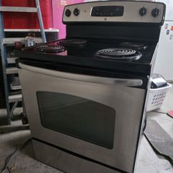 GE Electric Stove 4 Burner 5.0 Cf