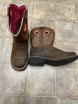 Ariat Girls Wiggle Room Boots Size 3-EUC 