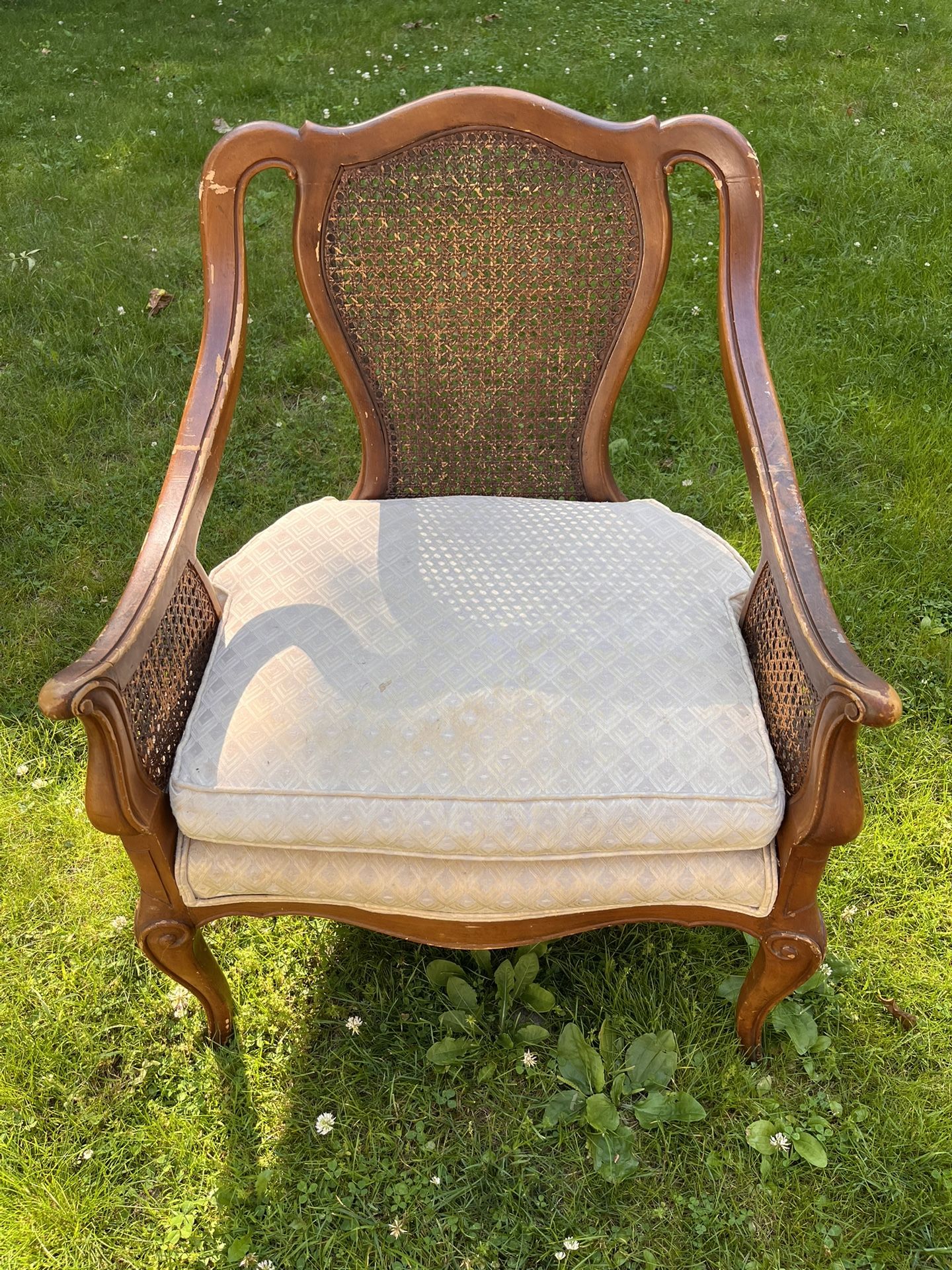 ANTIQUE FRENCH LOUIS XV ARMCHAIR STYLE WOOD CHAIR