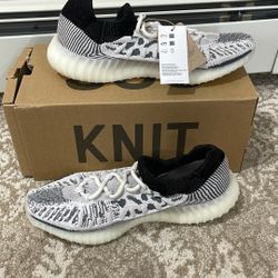 Yeezy 350 V2 Compact Shoes Size 9 And 1/2