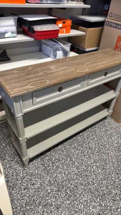 Entrance furniture